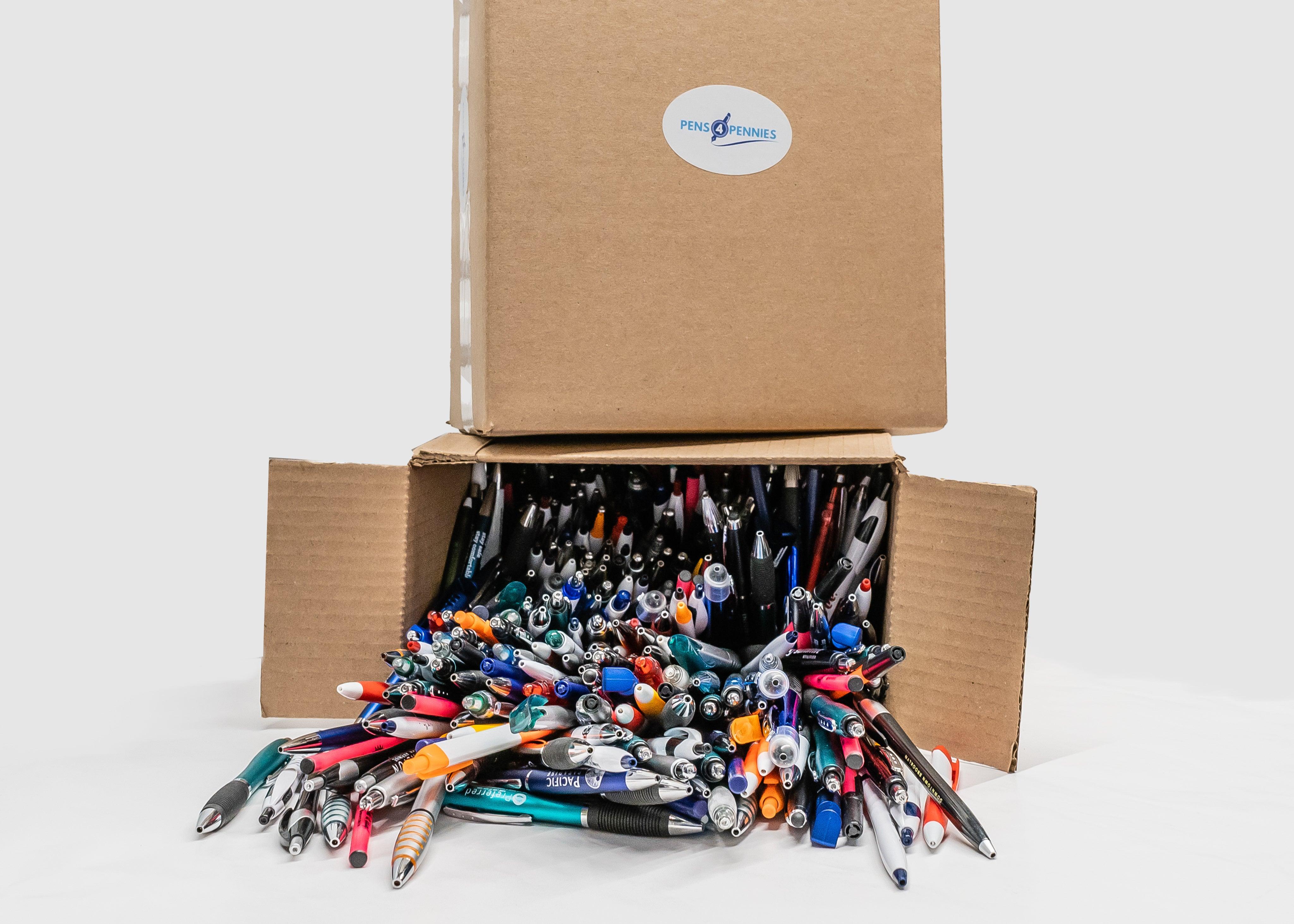 1000 Lot Misprint Pens, Ball Point, Plastic, Retractable